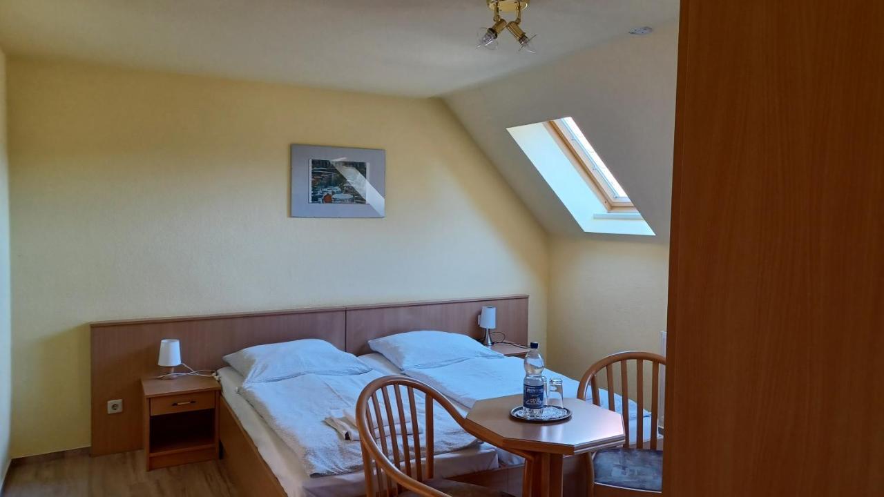 Haus Waldesruh Hotel 3*